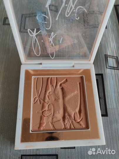 Пудра mac bronzing love rihanna,контурный карандаш