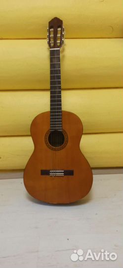 Гитара yamaha CS 40