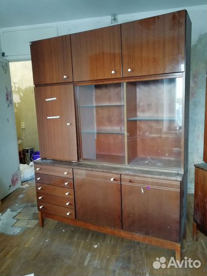 Сервант шкаф