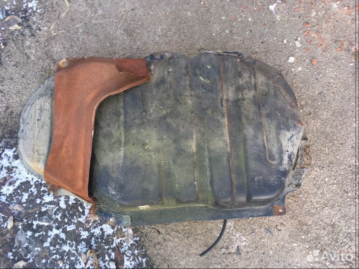 Бак топливный Mazda 626 GE Мазда 626 ге 92-97 год