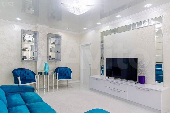 2-к. квартира, 81 м², 2/5 эт.