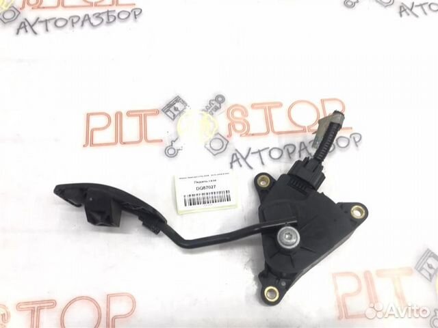 Педаль газа Nissan Qashqai (J10) 2006 - 2010
