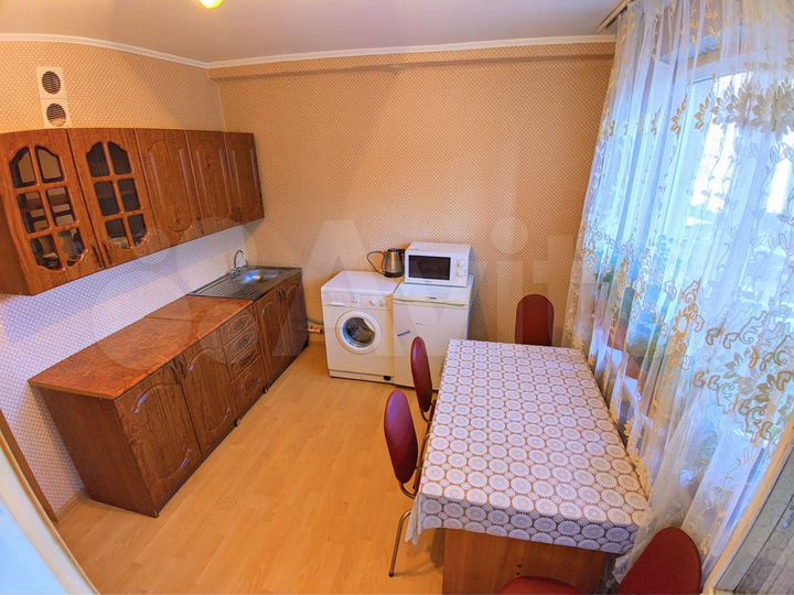 2-к. квартира, 55 м², 3/5 эт.