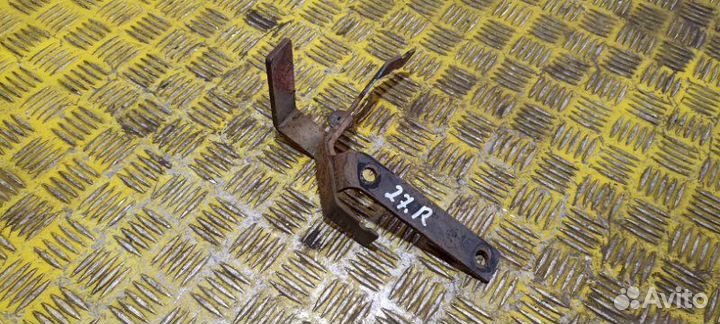 Держатель правый Man Tgl Tgm