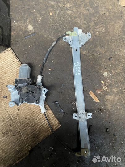 Стеклоподъемник передний правый элек Nissan Almera