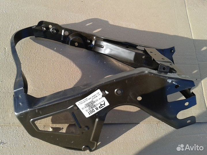 Mb W220 1998-2005 кронштейн крепление левой фары