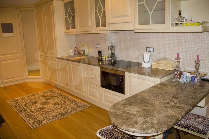 2-к. квартира, 60 м², 2/7 эт.