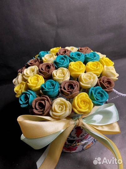 Шоколадные Розы - 37 шт в Шляпной Коробке