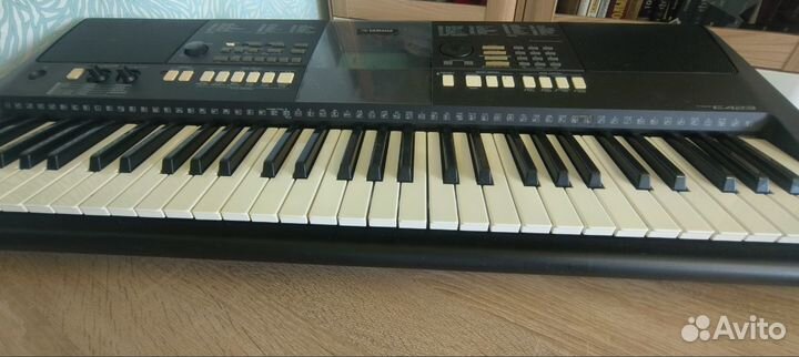 Синтезатор Yamaha PSR E423