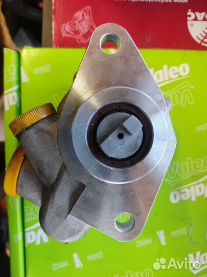 Насос гидроусилителя руля 4891342