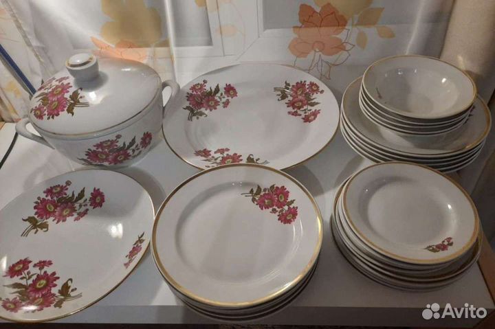 Набор столовой посуды