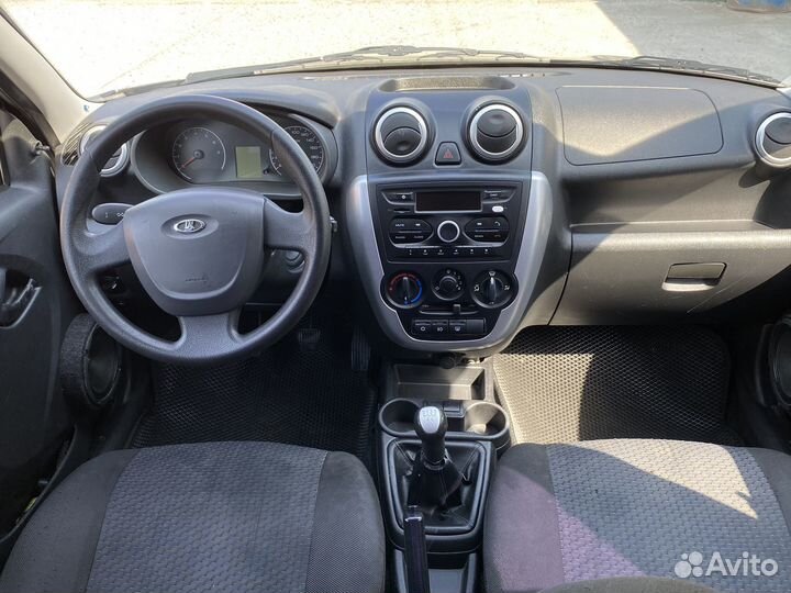 LADA Granta 1.6 МТ, 2012, битый, 124 000 км