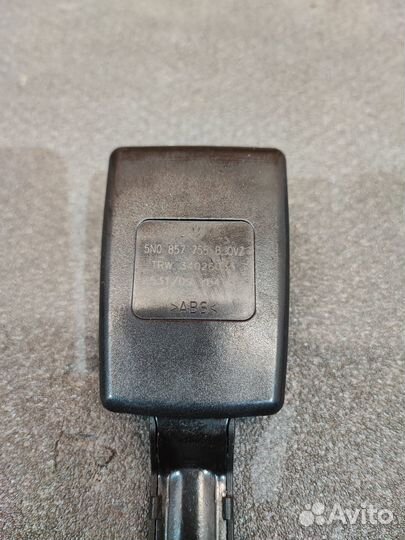 Замок ремня безопасности Volkswagen Tiguan 5N1