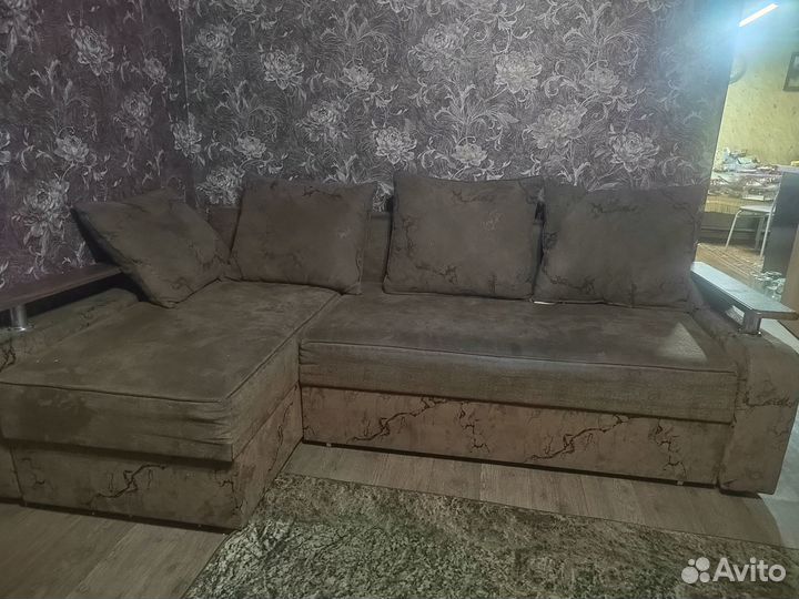 Продам угловой диван
