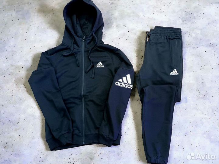 Спортивные костюмы Adidas