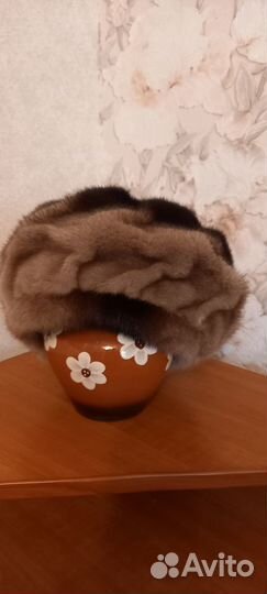 Головные уборы женские