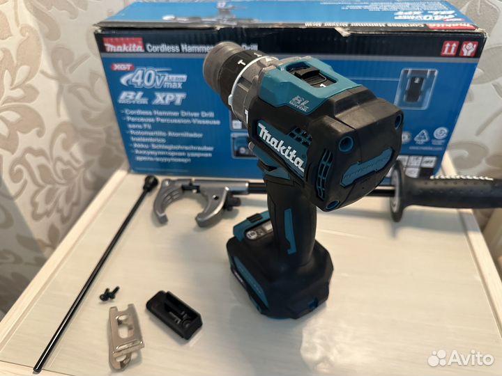 Шуруповерт Makita HP001G