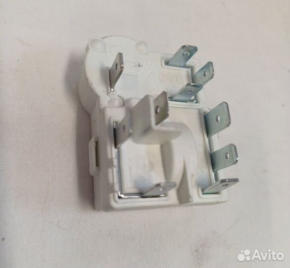 Реле пускозащитное холодильника ZHB54-125P15C, ZHB