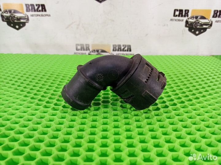 Фланец двигателя системы охлаждения