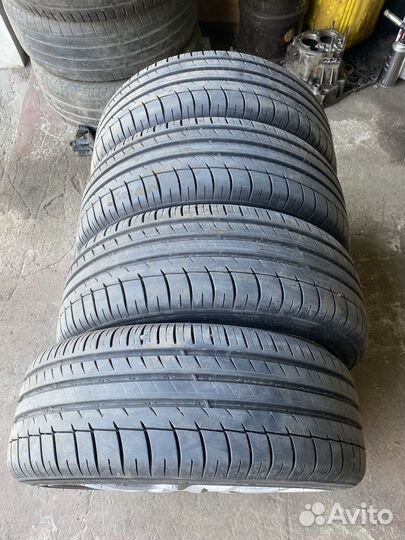 Triangle TH201 Sportex 215/45 R17