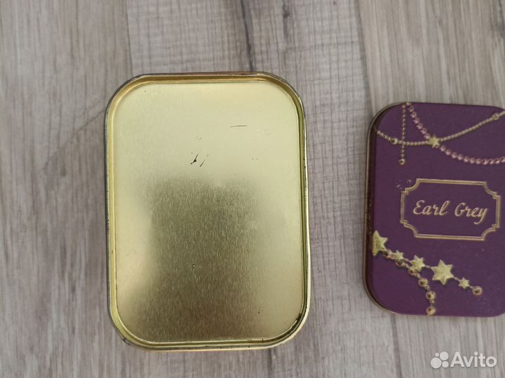 Жестяная банка из под чая