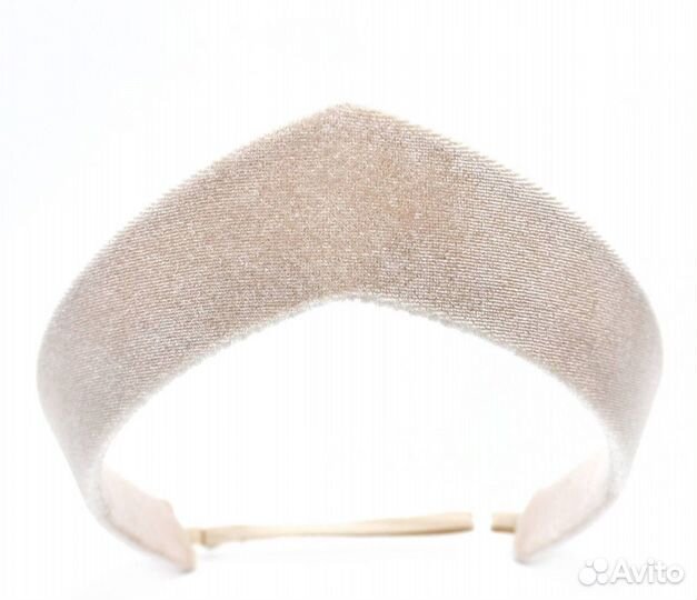 Изысканное украшение в подарок девушке