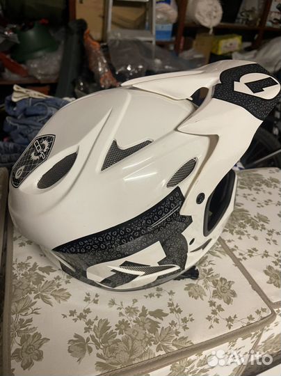 Шлем для велосипеда, Sixsixone Comp Shifted