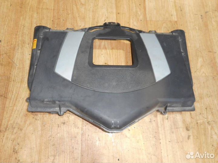 Корпус воздушного фильтра Mercedes Benz W211 E-Kl