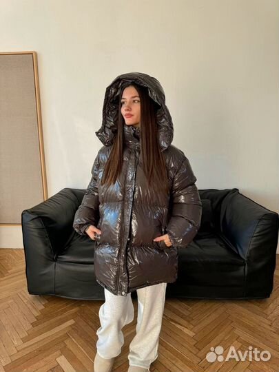 Лакированный пуховик