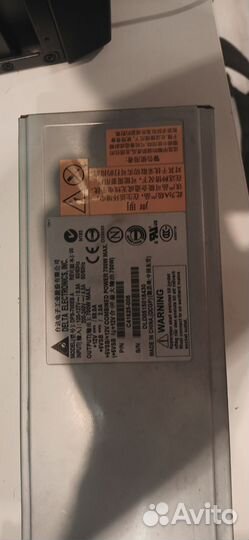 Серверный блок питания и жёсткие диски