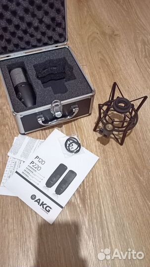 AKG P220 студийный микрофон