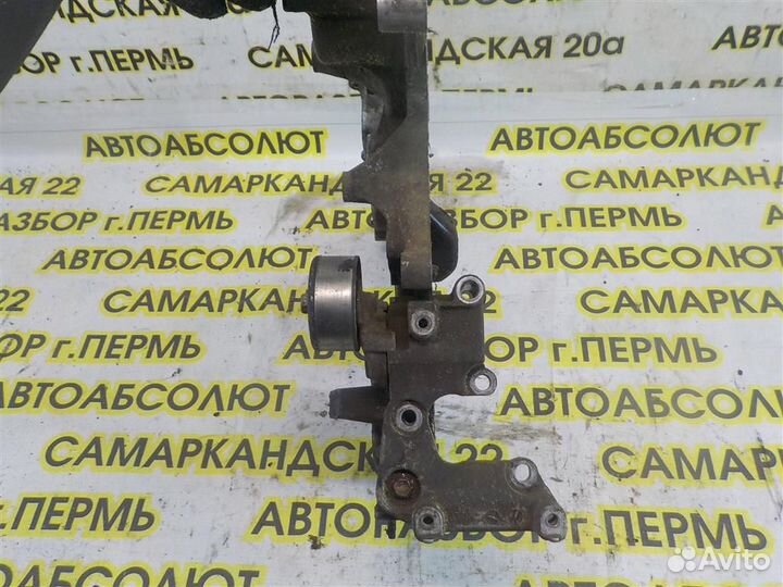 Крышка двигателя передняя Toyota Camry XV40 2006