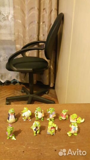 Гномы,крокодилы,пингвины,акулы киндер - 90х