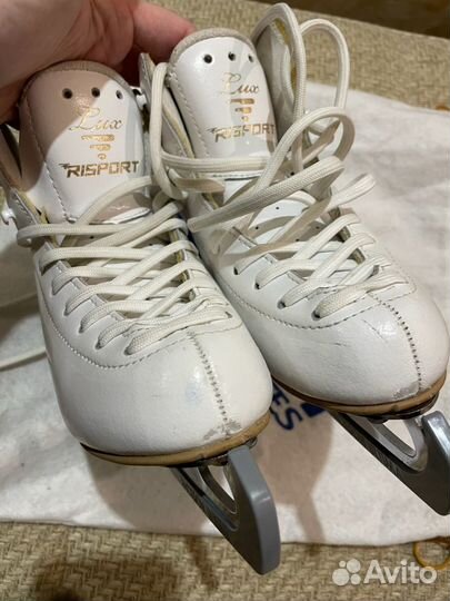 Продаю фигурные коньки risport 180 размер