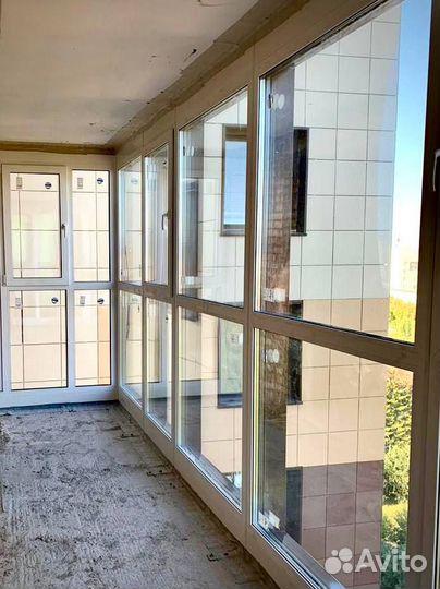 Остекление балконов. Отделка балконов