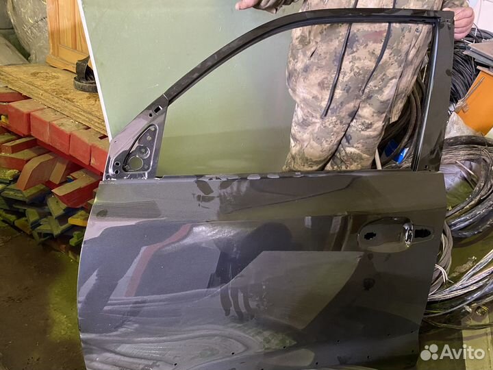 Продается дверь к лексус lx570