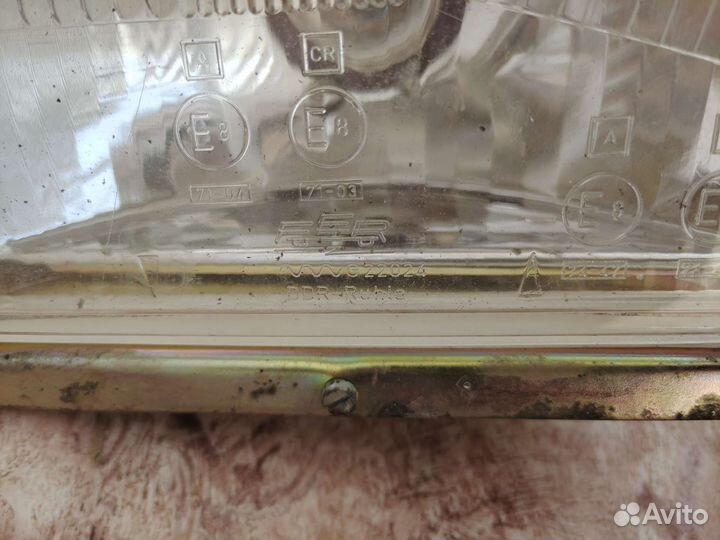 Фара Москвич (Германия)