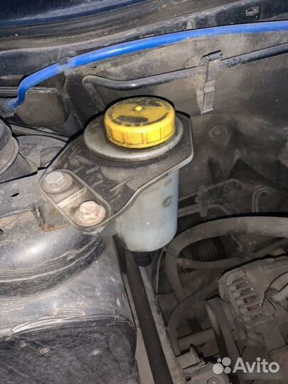 Бачок гур Fiat Albea 2008