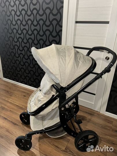 Коляска прогулочная
