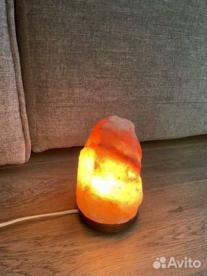 Светильник настольный