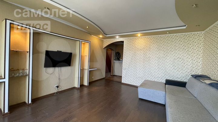 3-к. квартира, 81,1 м², 8/12 эт.