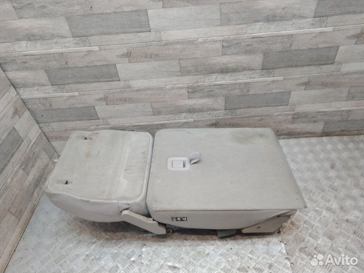 Сиденье заднее Mercedes-Benz R-350 W251 V251 M272