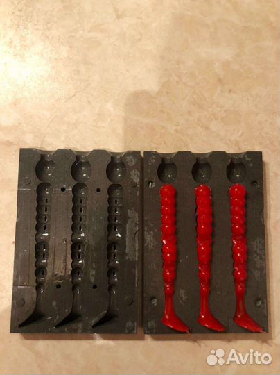 Форма трехместная для приманок