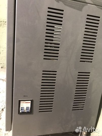 Стабилизатор напряжения