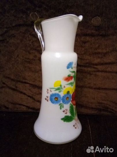 Ваза из молочного стекла СССР