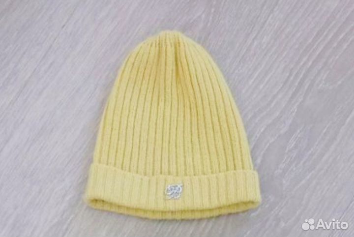 Шапка Miss Blumarine от года до 3 трех в идеале