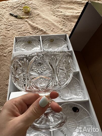 Конфетница с розетками