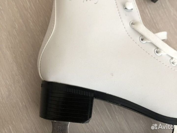 Коньки фигурные