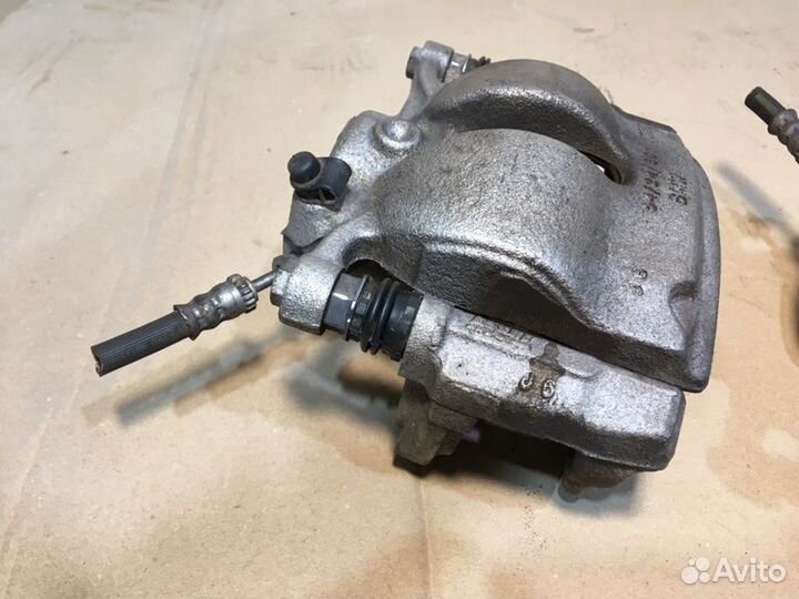 Суппорт тормозной передний Bmw Mini 1 2 3 X1 X2