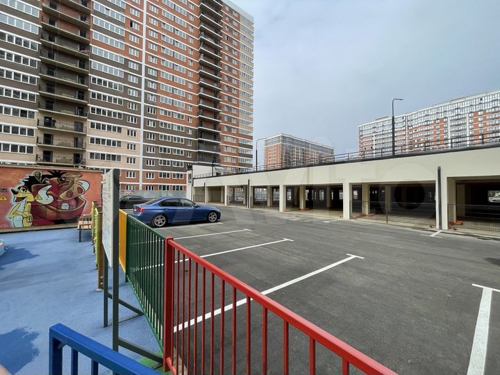 Машиноместо, 13 м²